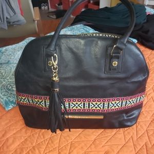 Black shoulder bag